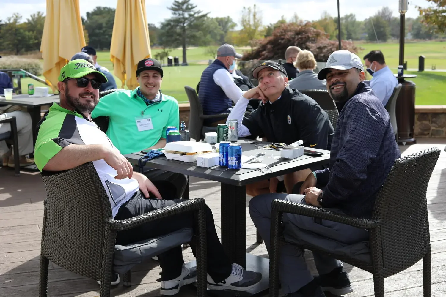 Golfers lunching